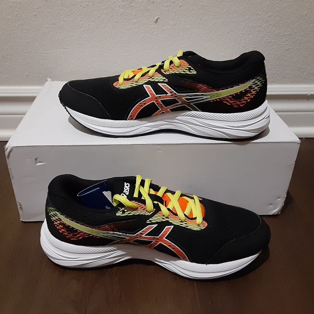 Asics - Picture 3 of 4